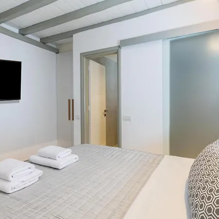 In Mykonos - 6 Bedroom - 1km From - Infinity Pool - Sunset View Vila Mykonos Town